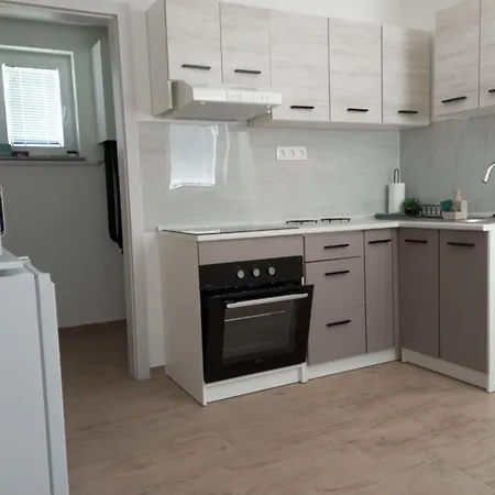 아파트 Vinea Apartma 고르냐 라드고나