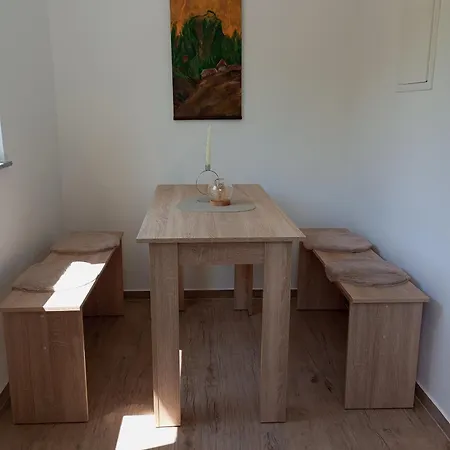 Vinea Apartma 고르냐 라드고나