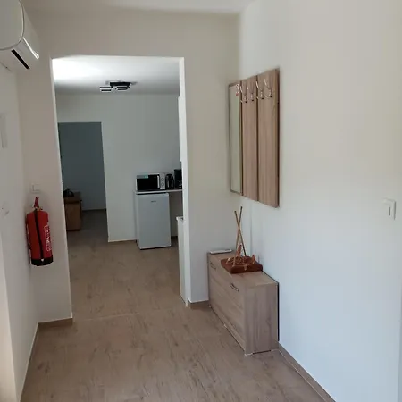 Vinea Apartma 아파트 *